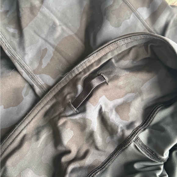 Lululemon Fast and Free Leggings - Picture 5 of 6